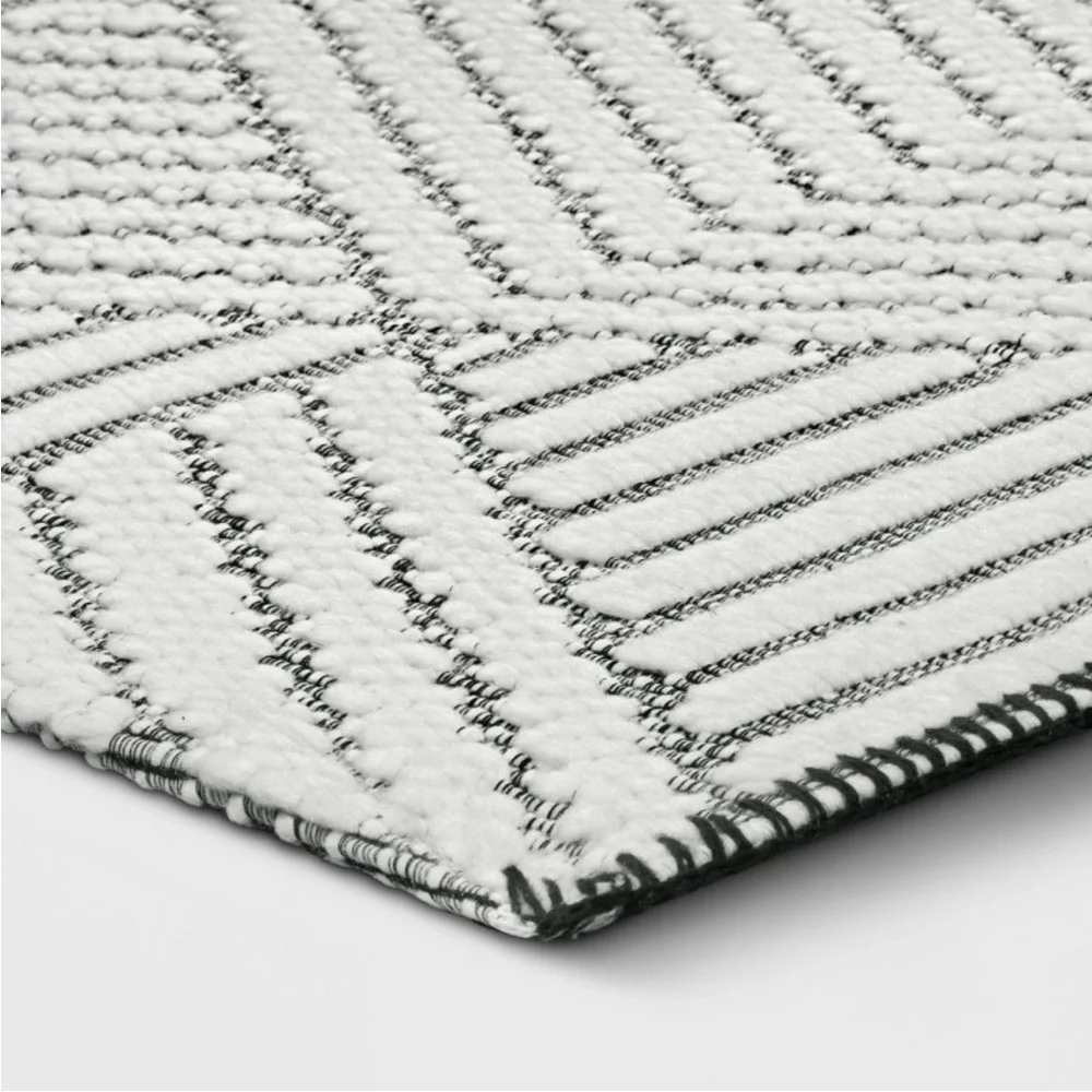 PROJECT 62 NEW geo accent rug -gray/white -2’3”x3’9”